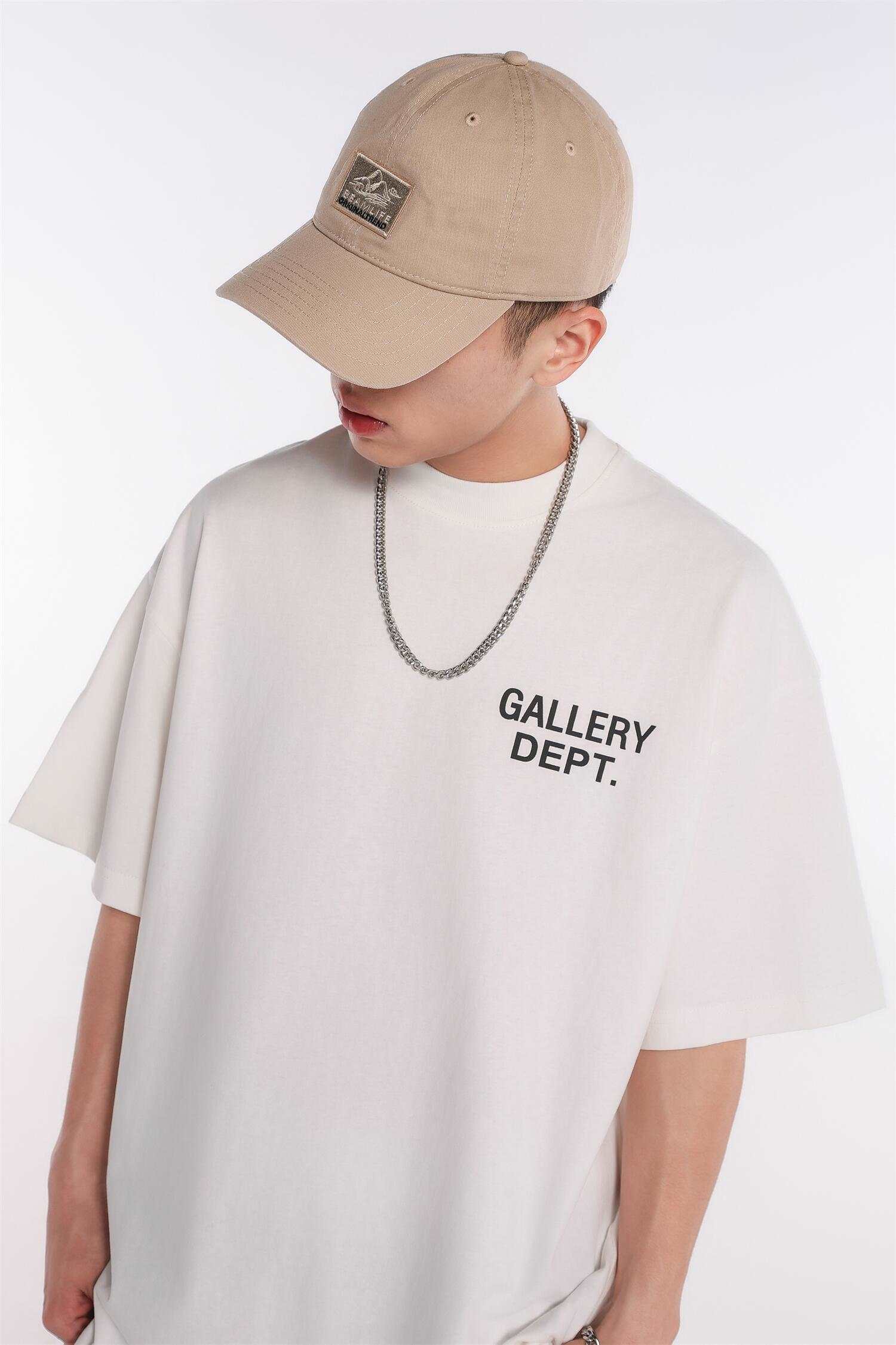 GALLERY DEPT New T-shirt D69