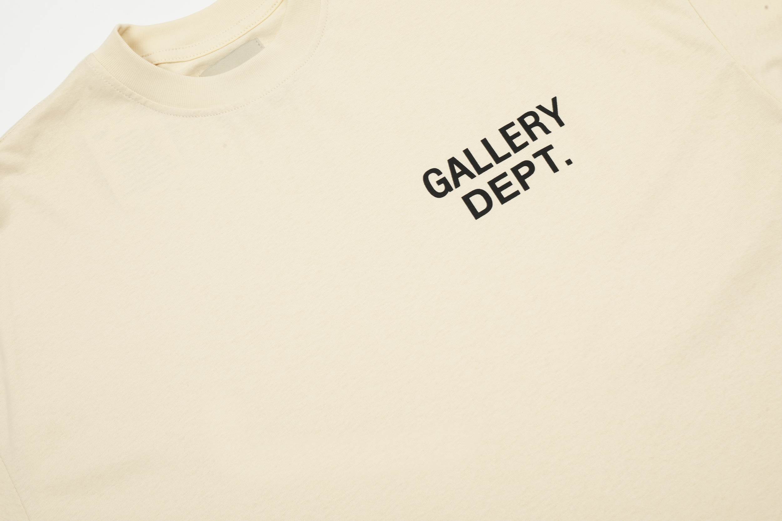 GALLERY DEPT New T-shirt D44