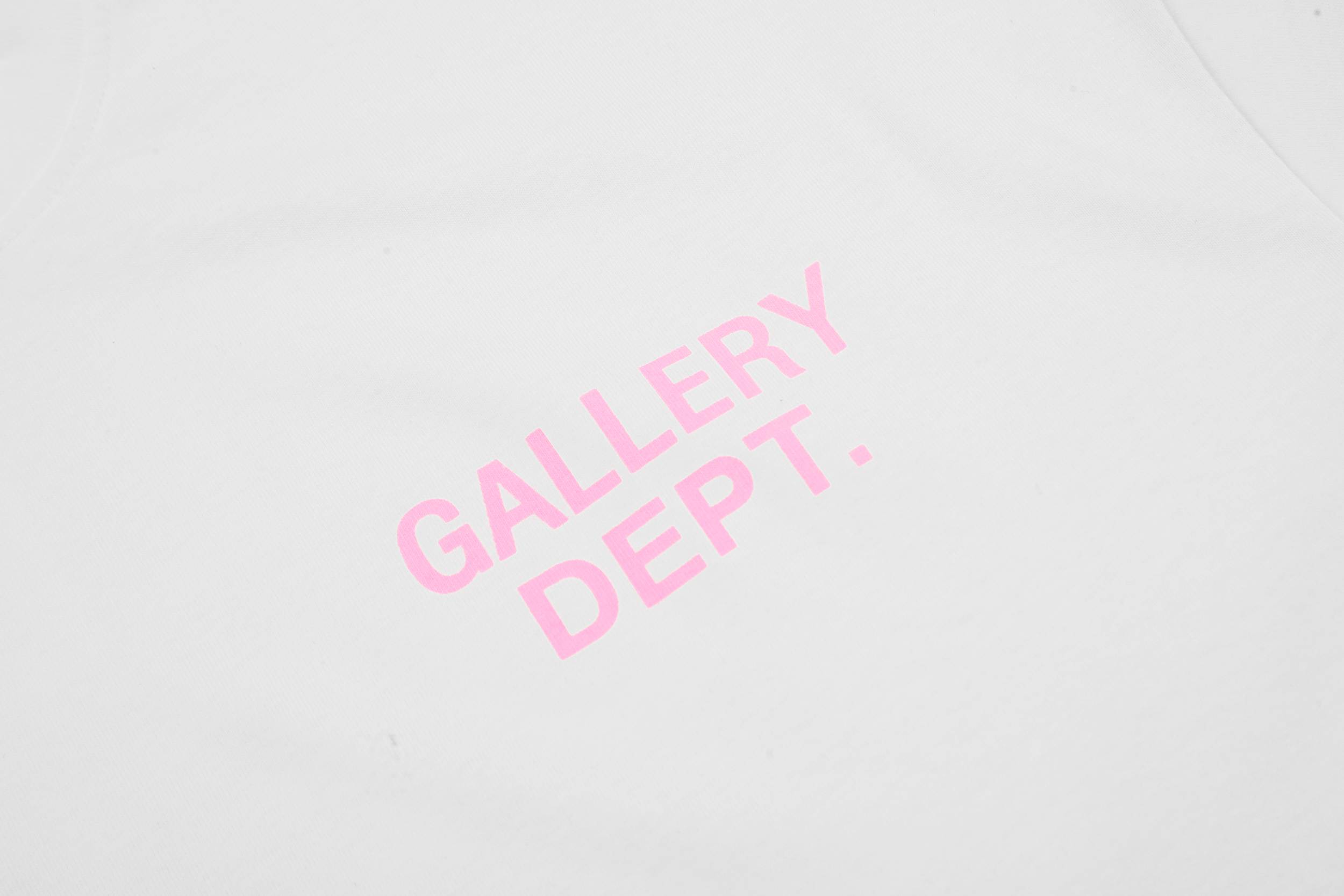 GALLERY DEPT New T-shirt D11