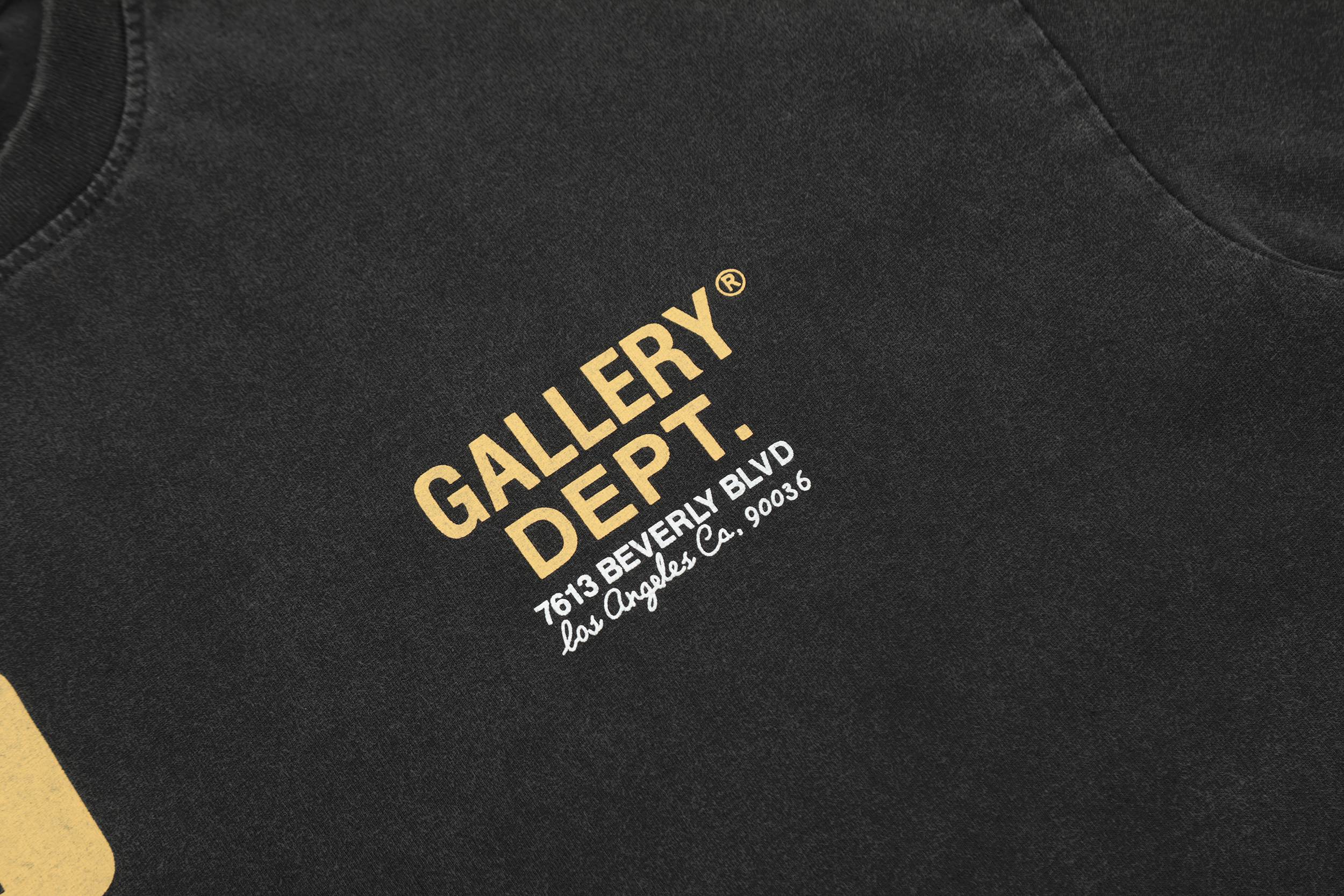 GALLERY DEPT New T-shirt D50
